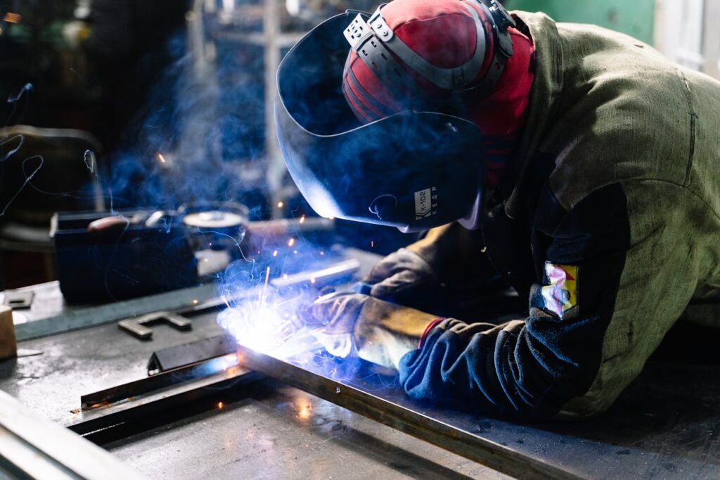 como operar a máquina de corte CNC? máquina de corte CNC